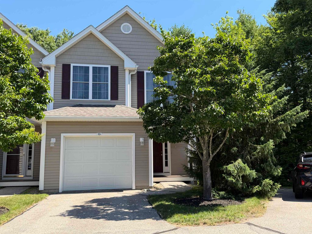 13 Lilac Lane, Newmarket, NH 03857