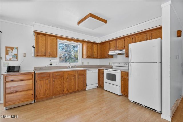 26 Northwood Drive, Malta, NY 12020