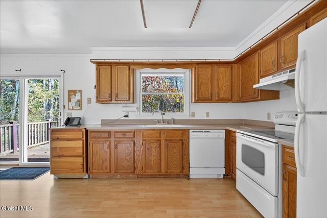 26 Northwood Drive, Malta, NY 12020