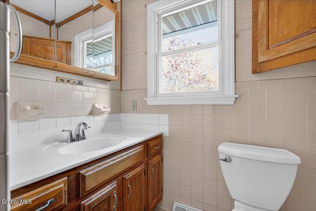 26 Northwood Drive, Malta, NY 12020