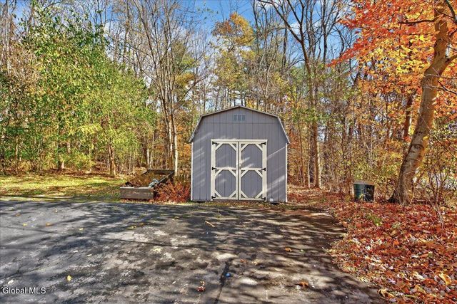 26 Northwood Drive, Malta, NY 12020