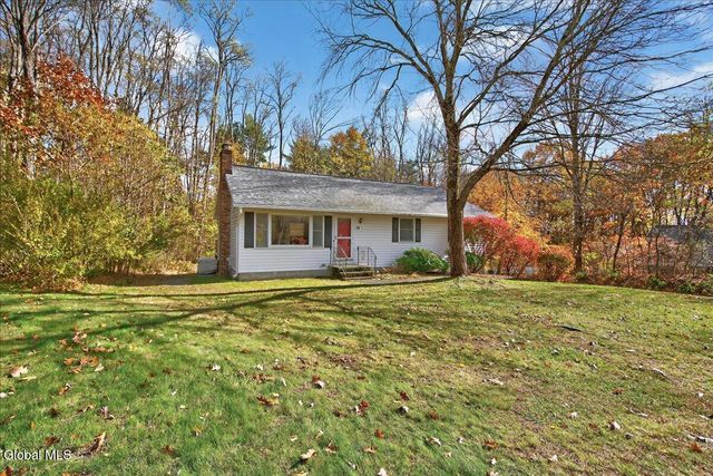 26 Northwood Drive, Malta, NY 12020