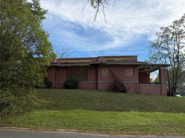 2503 Highland Avenue, Shreveport, LA 71104