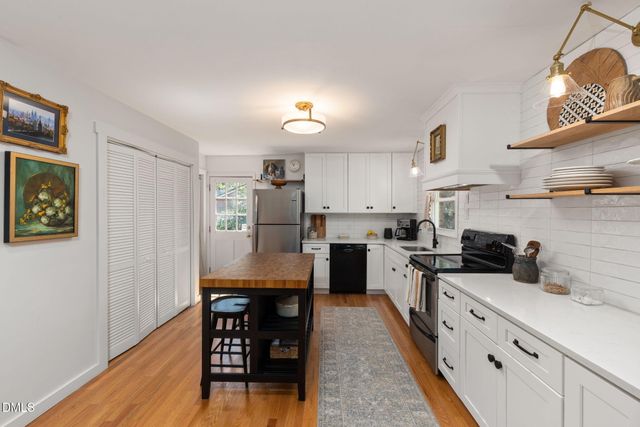 600 Tinkerbell Road, Chapel Hill, NC 27517