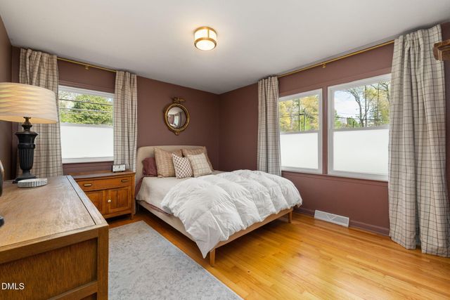 600 Tinkerbell Road, Chapel Hill, NC 27517