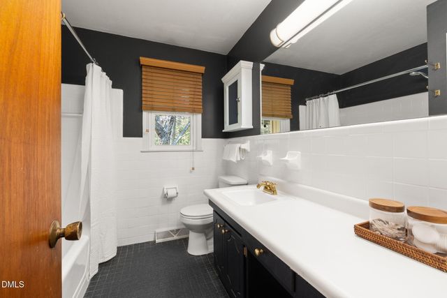 600 Tinkerbell Road, Chapel Hill, NC 27517