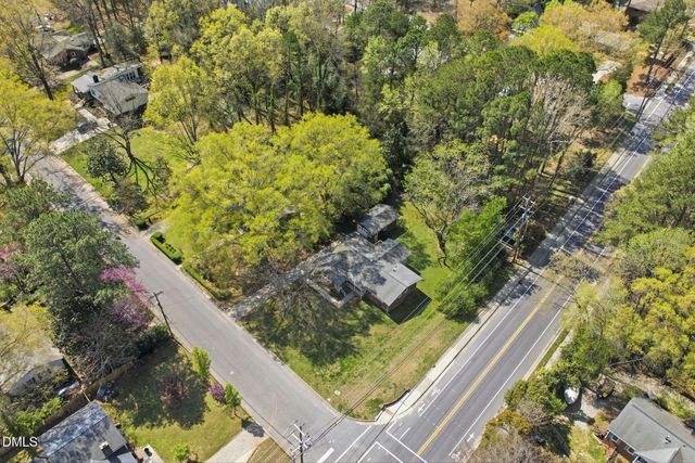 600 Tinkerbell Road, Chapel Hill, NC 27517