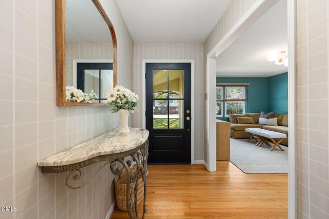 600 Tinkerbell Road, Chapel Hill, NC 27517