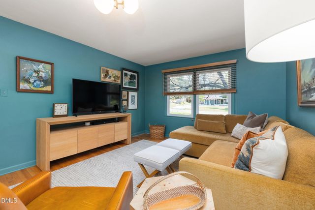 600 Tinkerbell Road, Chapel Hill, NC 27517