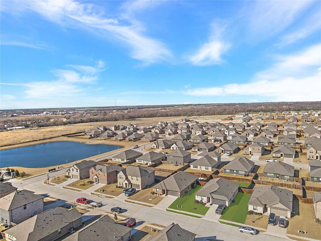 544 Hickory Ridge Drive, Van Alstyne, TX 75495