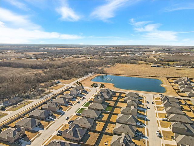 544 Hickory Ridge Drive, Van Alstyne, TX 75495
