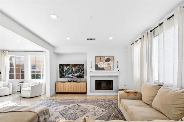 43901 Running Brook, Temecula, CA 92592