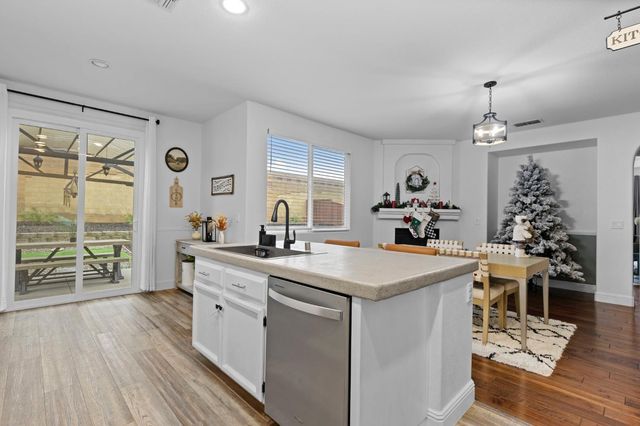 686 Davenport Way, Lincoln, CA 95648