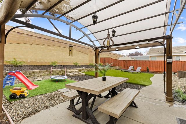 686 Davenport Way, Lincoln, CA 95648