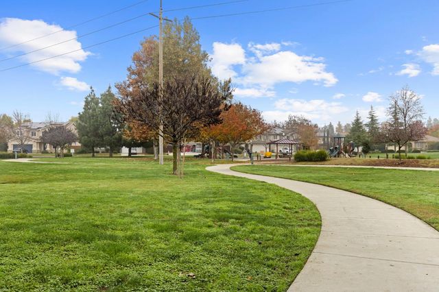 686 Davenport Way, Lincoln, CA 95648