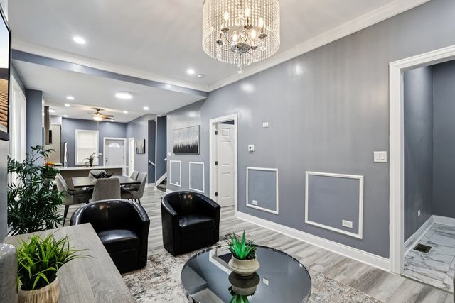 6748 S Wabash Avenue, Chicago, IL 60637