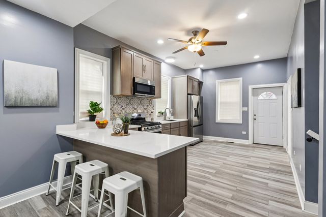 6748 S Wabash Avenue, Chicago, IL 60637