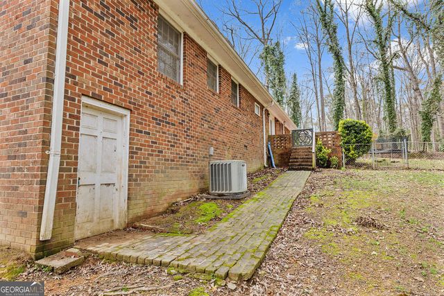 206 Hammond Drive, Summerville, GA 30747