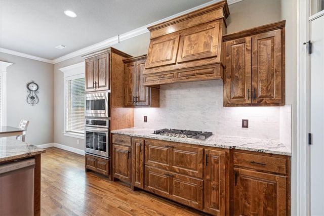 6006 W Buckeye Drive, Rogers, AR 72758