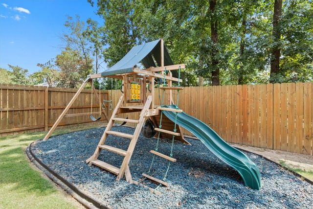6006 W Buckeye Drive, Rogers, AR 72758