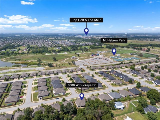 6006 W Buckeye Drive, Rogers, AR 72758