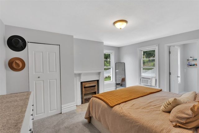 27 Danvers Ave, Ingram, PA 15205