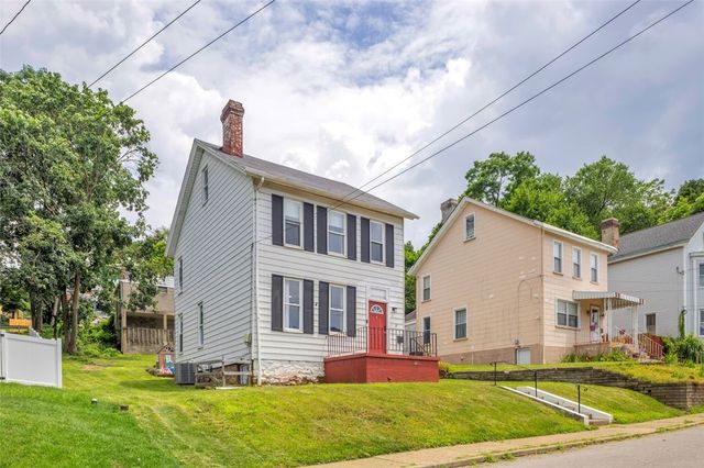 27 Danvers Ave, Ingram, PA 15205