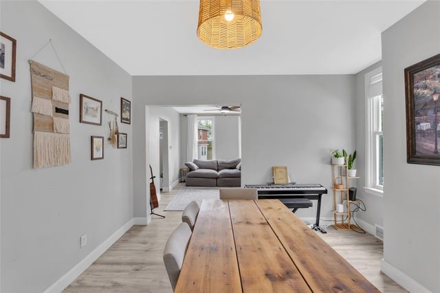 27 Danvers Ave, Ingram, PA 15205