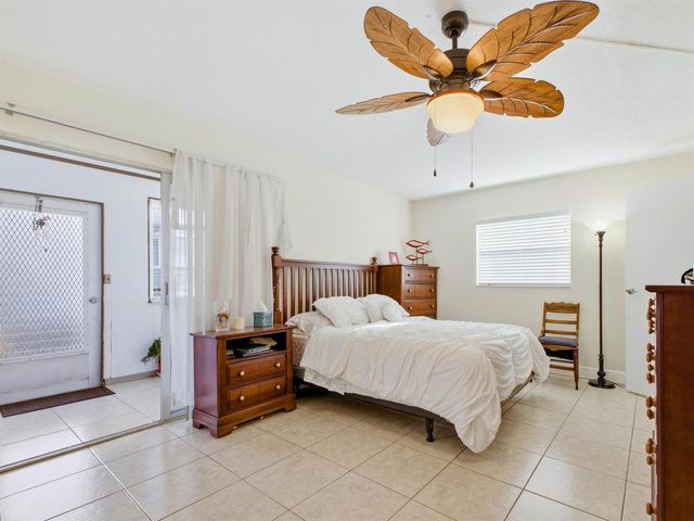 202 Brittany E, Delray Beach, FL 33446