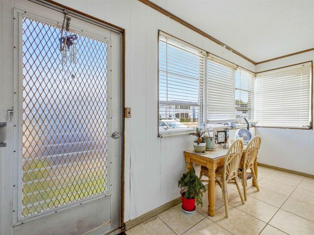 202 Brittany E, Delray Beach, FL 33446