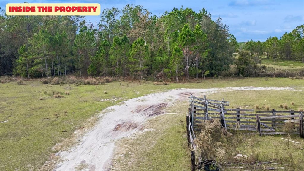 Image 26 of property listing at COMMONWEALTH AVENUE, Polk City, FL 33868