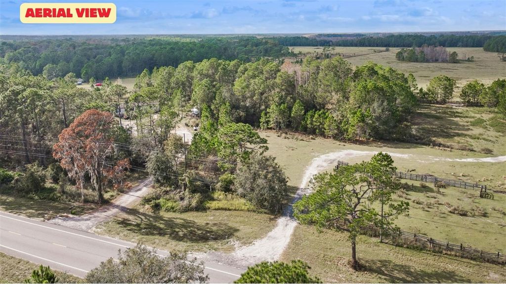 Image 9 of property listing at COMMONWEALTH AVENUE, Polk City, FL 33868