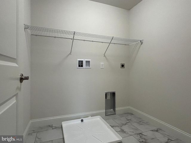 126 MAGNOLIA DR, Middletown, PA 17057