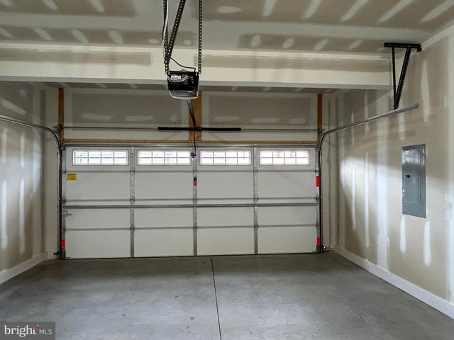 126 MAGNOLIA DR, Middletown, PA 17057