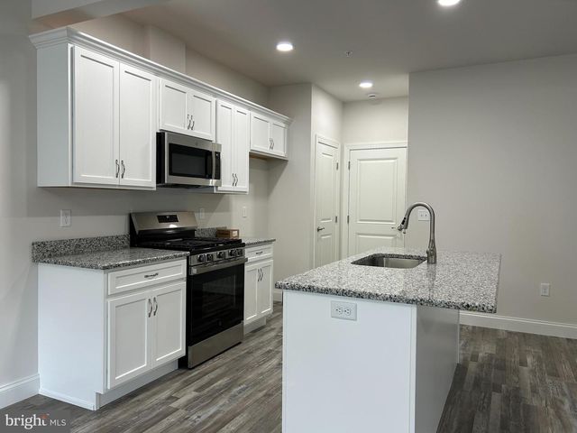 126 MAGNOLIA DR, Middletown, PA 17057