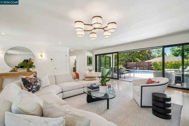 3646 Happy Valley Rd, Lafayette, CA 94549