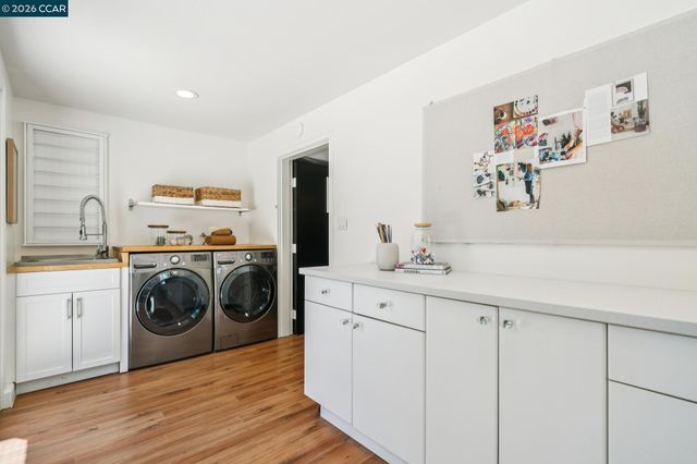 3646 Happy Valley Rd, Lafayette, CA 94549