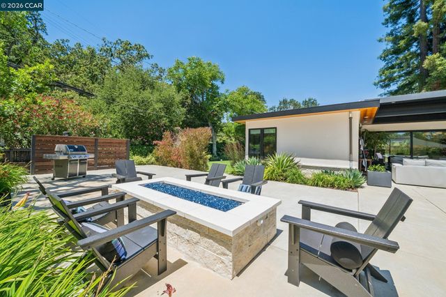 3646 Happy Valley Rd, Lafayette, CA 94549