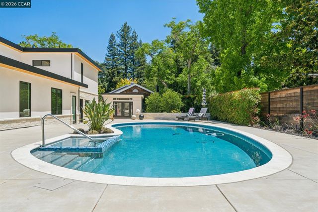3646 Happy Valley Rd, Lafayette, CA 94549