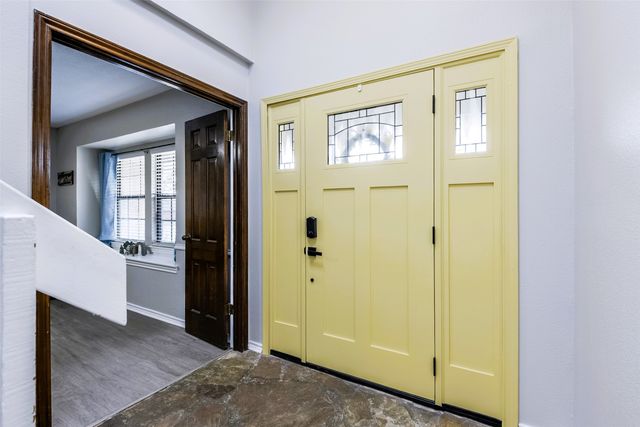 2205 Prestonwood Drive, Arlington, TX 76012