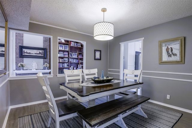 2205 Prestonwood Drive, Arlington, TX 76012