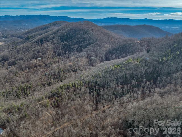 99999 High Top Mountain Road, Leicester, NC 28748