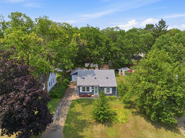 128 18th Avenue N, Hopkins, MN 55343