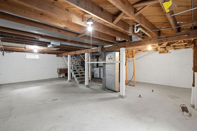 128 18th Avenue N, Hopkins, MN 55343