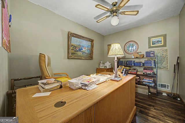2622 Travois Way SW, Lilburn, GA 30047