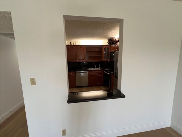 9300 SW 8th Street 422, Boca Raton, FL 33428