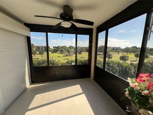 9300 SW 8th Street 422, Boca Raton, FL 33428