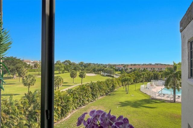 9300 SW 8th Street 422, Boca Raton, FL 33428