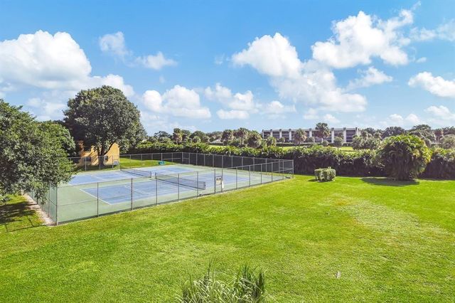 9300 SW 8th Street 422, Boca Raton, FL 33428