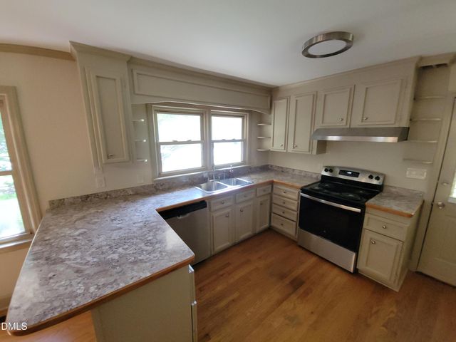 7000 Holly Springs Road, Raleigh, NC 27606